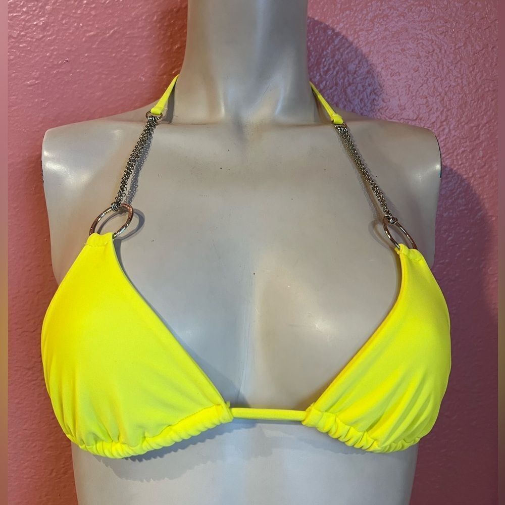 BEACH BUNNY BIKINI SET!! - Picture 3 of 12